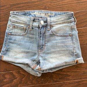 American Eagle light wash denim shorts